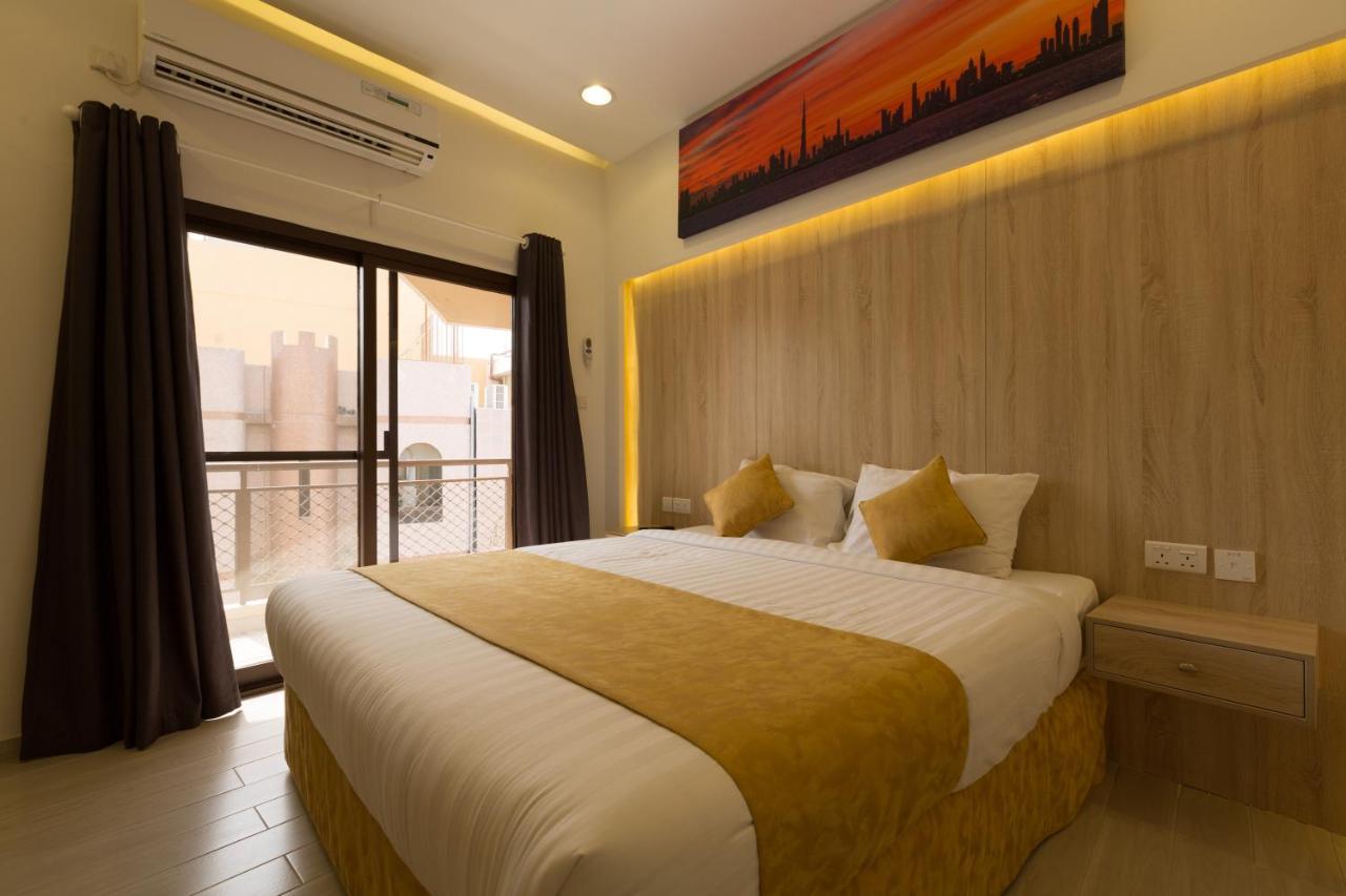 24 Gold Hotel Dubai Exteriör bild
